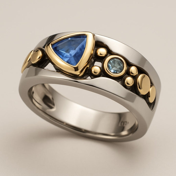Anello in Cristallo Blu Vintage