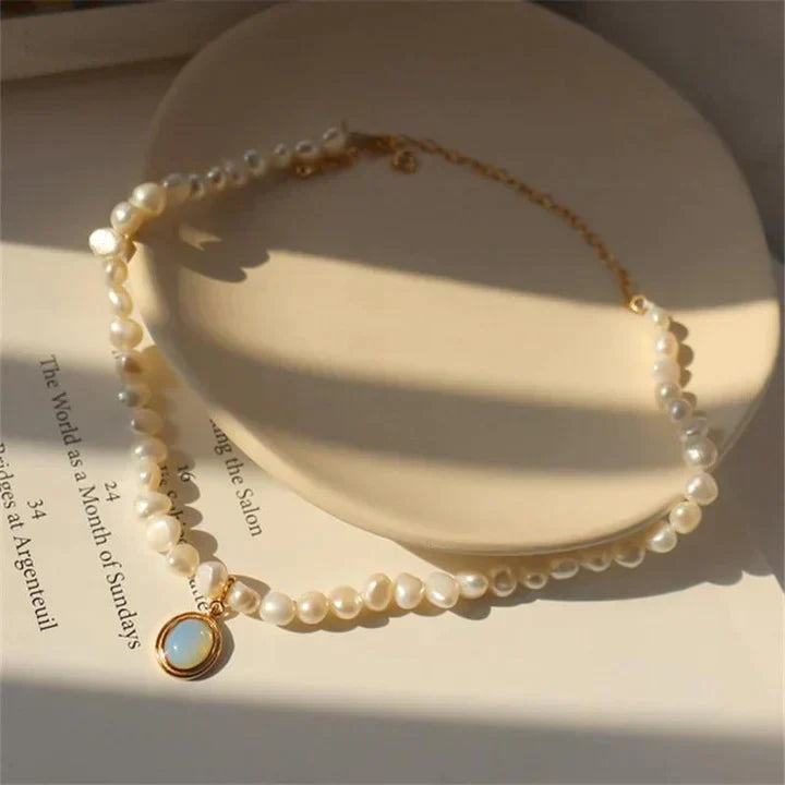 Collana d'Oro con Perle e Pietra di Luna