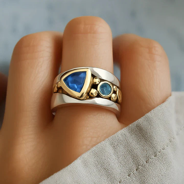 Anello in Cristallo Blu Vintage